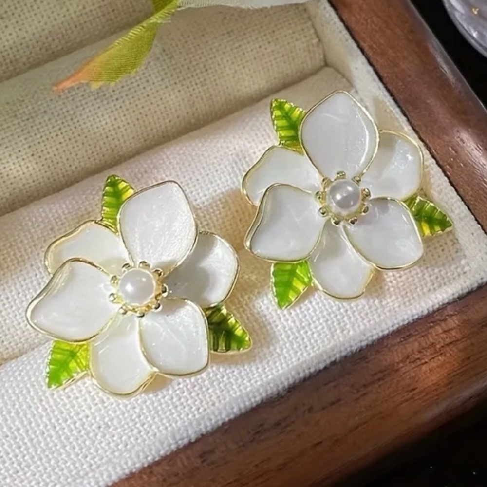 Clip On Gold Magnolia Camellia Flower Faux Pearl Floral Summer Wedding Earrings